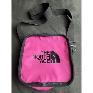 The North Face Explore Bardu II Crossbody Bag Fuscia Pink Black Travel Unisex